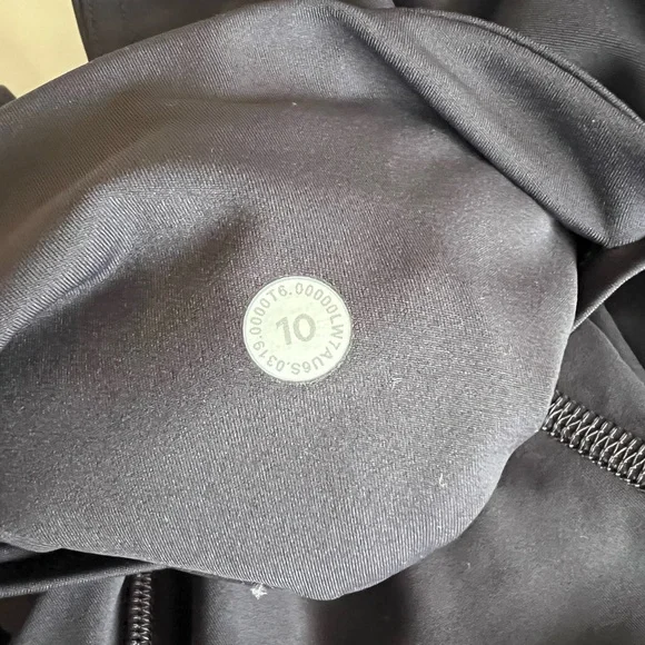 lululemon fast and free charcoal gray 6” size 10 - Picture 4 of 6